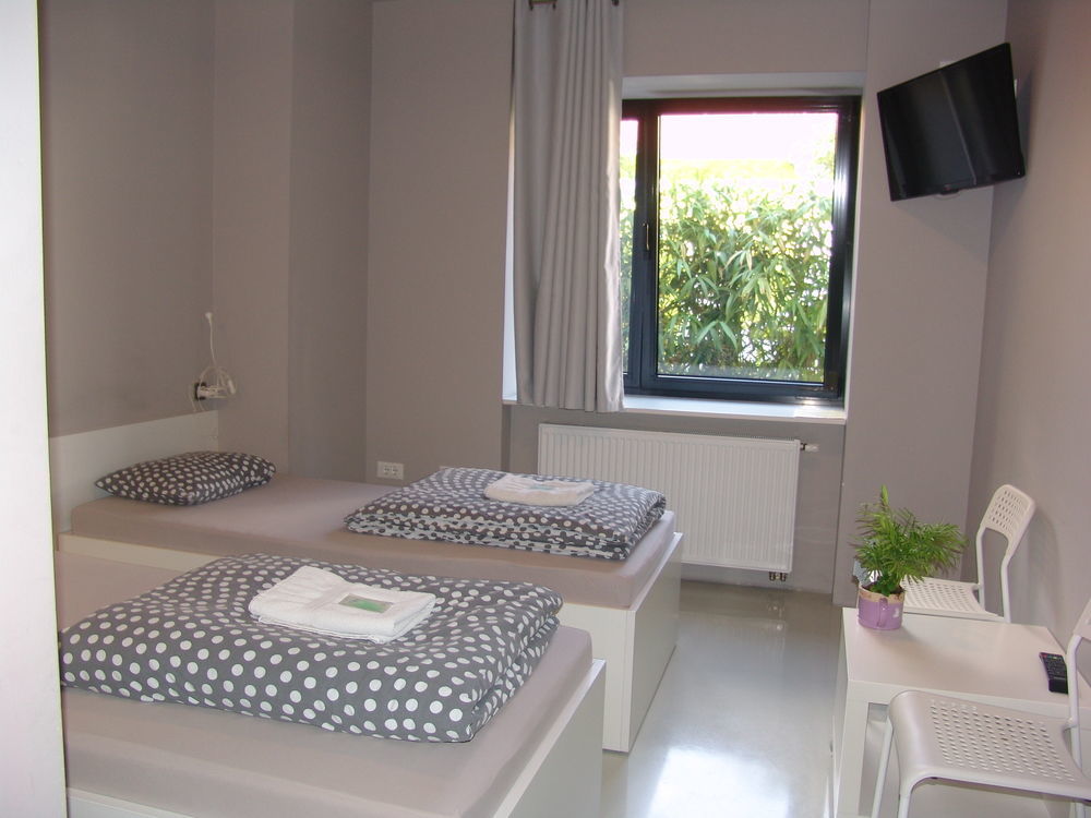 Private Rooms At Hostel63 Zagreb Eksteriør billede
